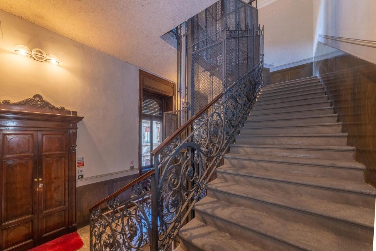 Brera - Sella Charme Apartment Castle View Milánó Kültér fotó
